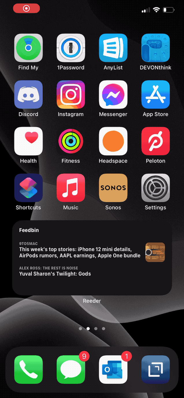 The Reeder widget can serve up articles from blogs I subscribe to or that I have set aside to read later (or both using a stack of widgets).
